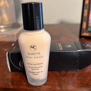 Aloette Oil Free Liquid Makeup Linen
